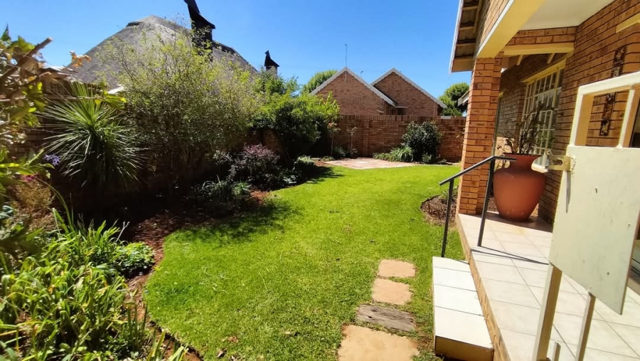 3 Bedroom Property for Sale in Heuwelsig Free State